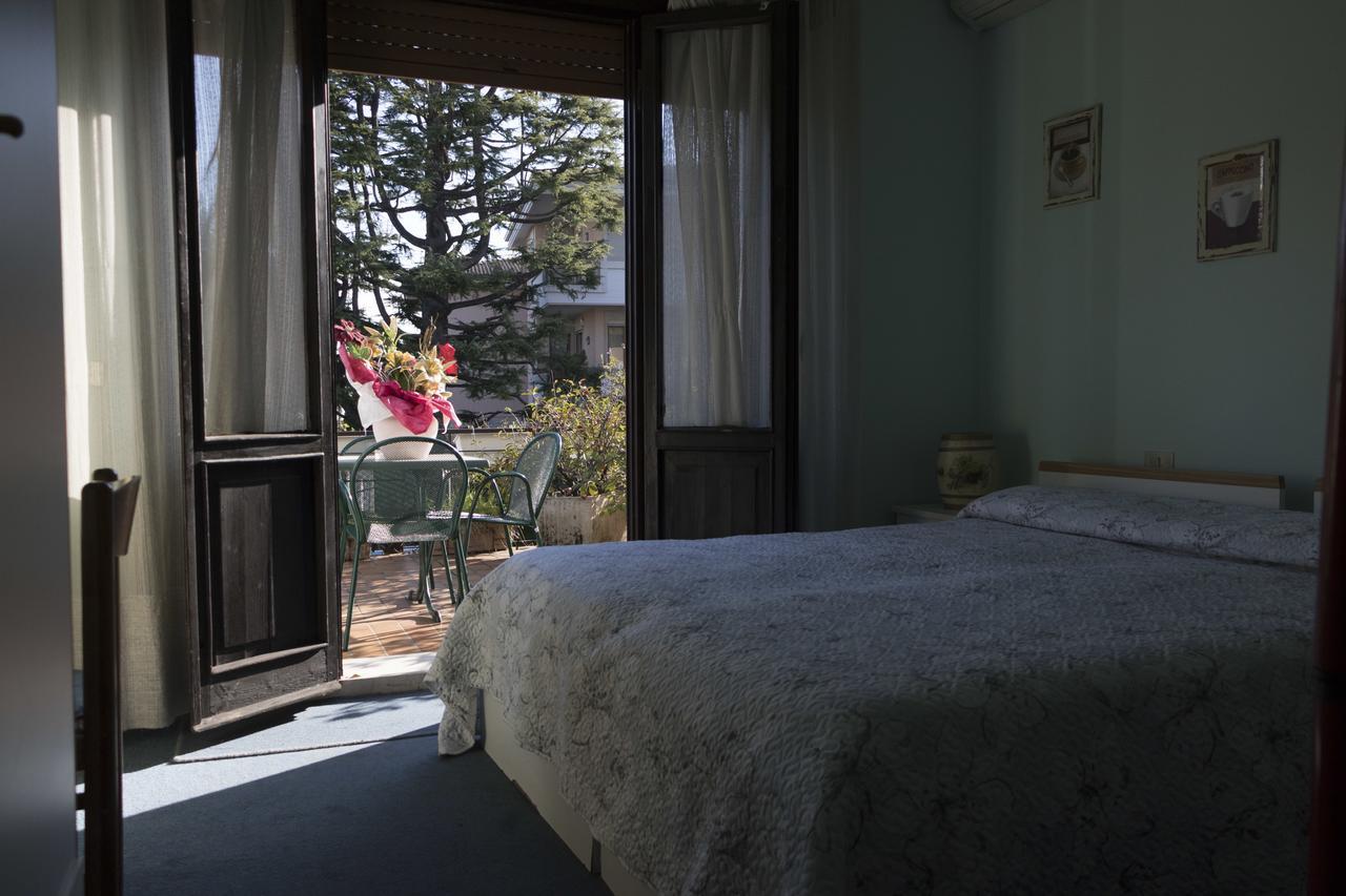 Hotel Primavera Desenzano del Garda Eksteriør bilde
